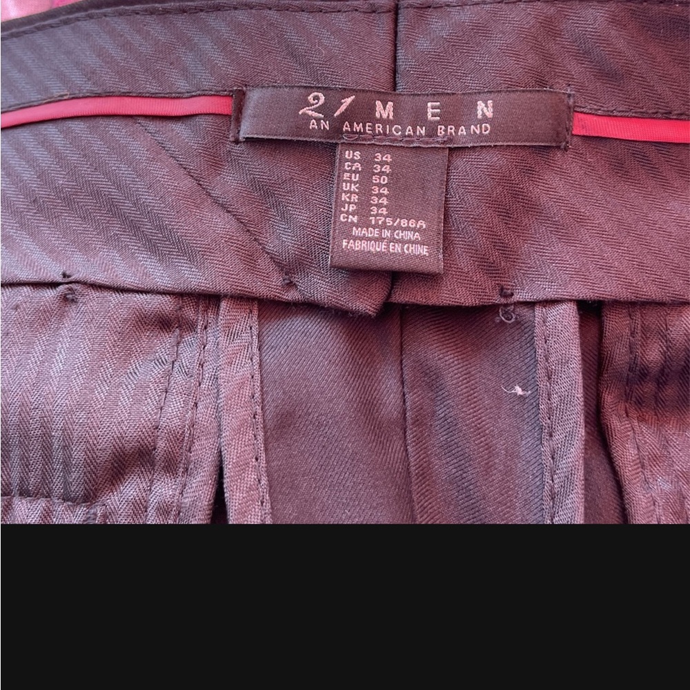 21 Men Nee Pants
